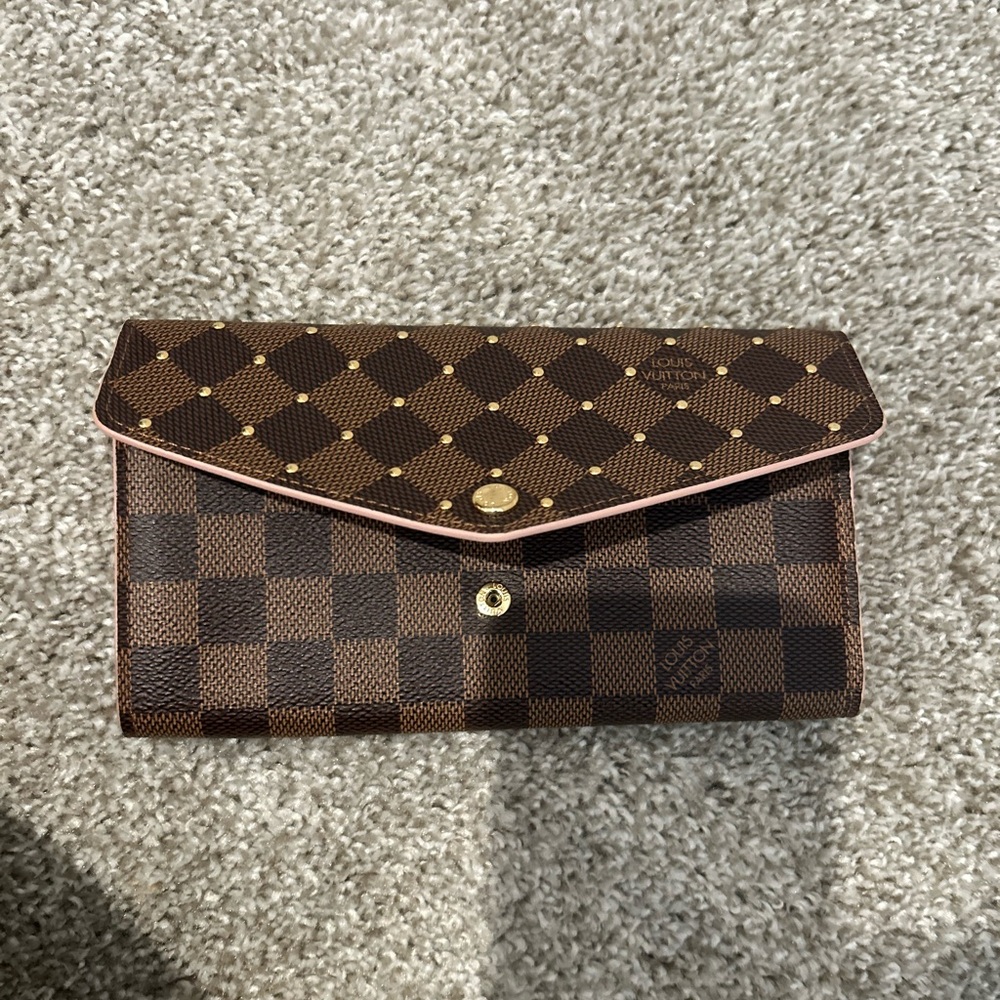 LV Sarah Wallet